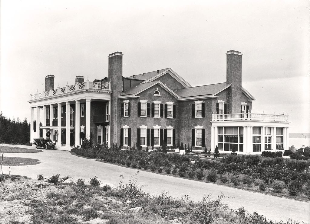 Entry Drive (1910s)