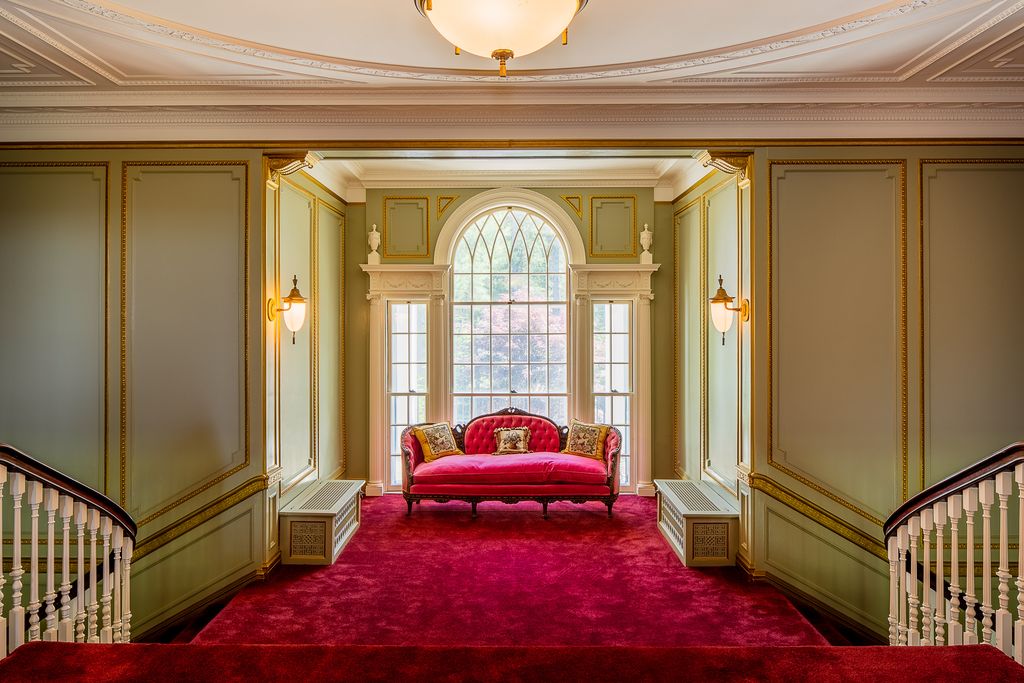 Grand Staircase